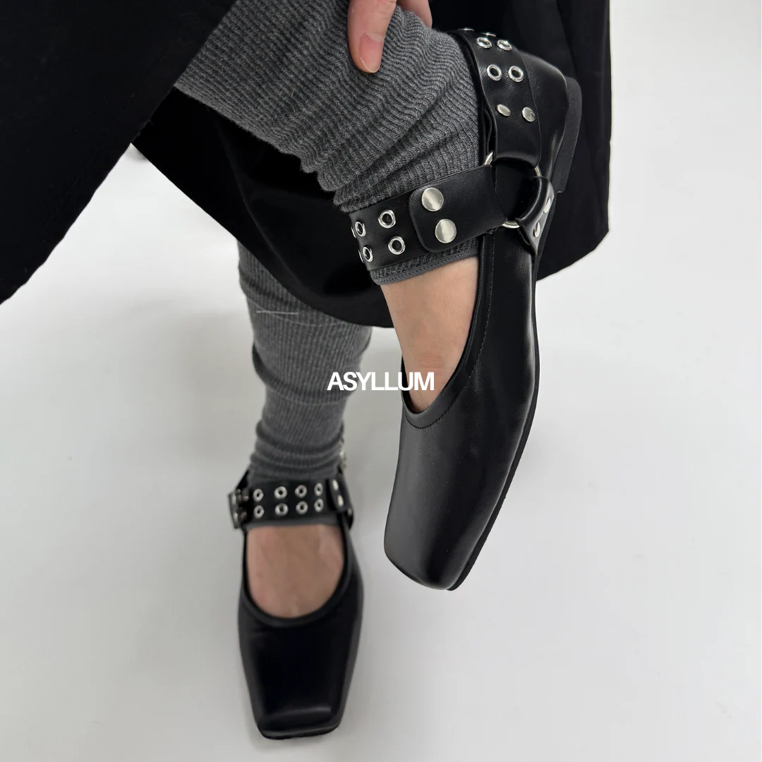 Gia Hardware Flats - Image 6