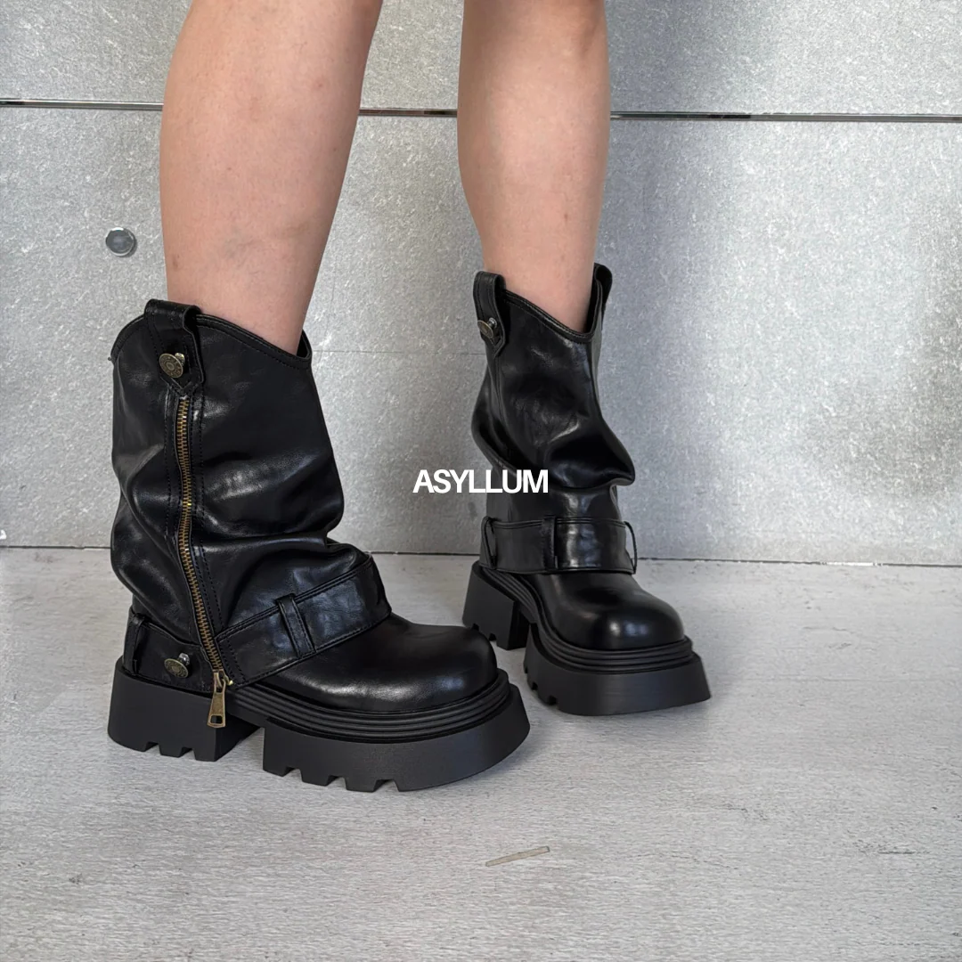 Kaia Slouch Boots - Image 3