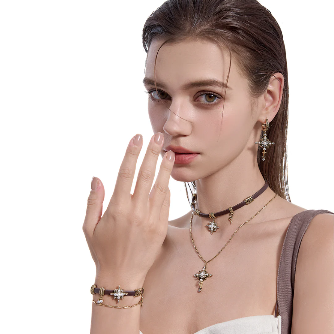 Luna Vintage Cross Bracelet - Image 4