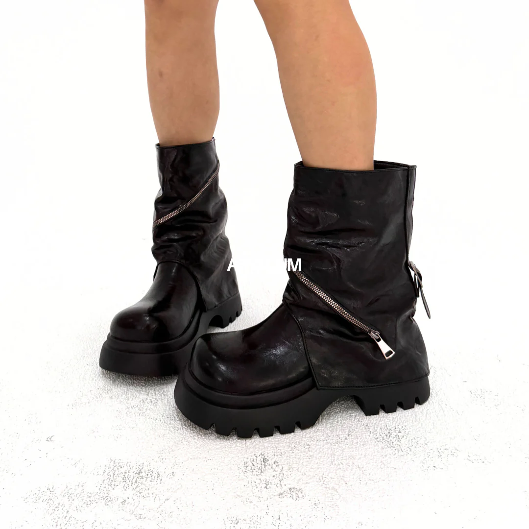 Nola Hyperlug Boots - Image 4