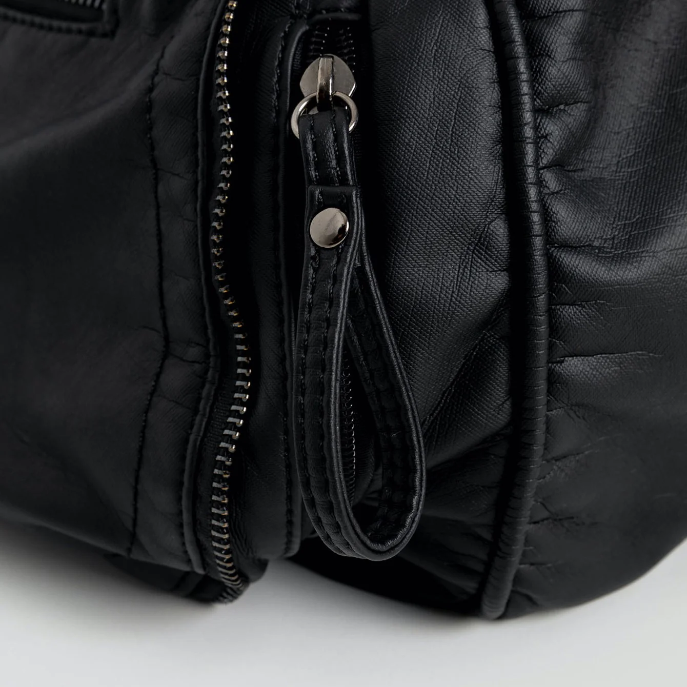 Quinn XL Tote Bag - Image 12