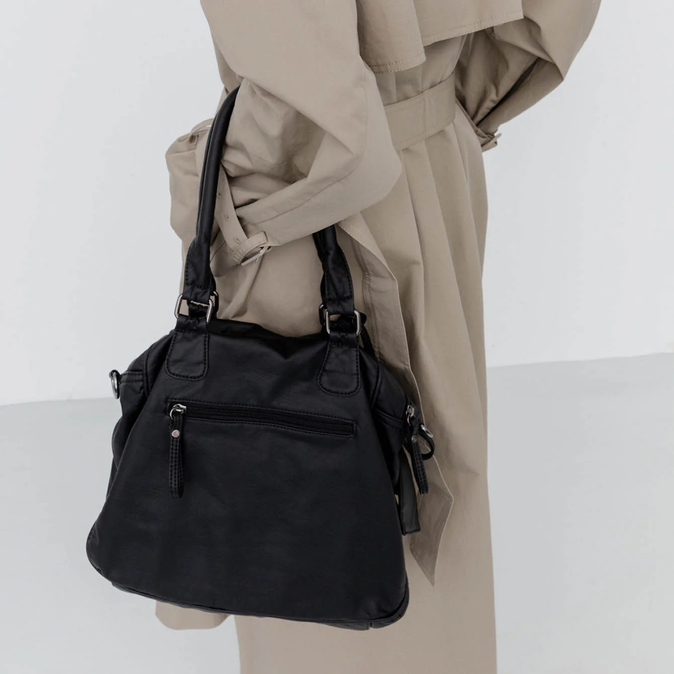 Quinn XL Tote Bag - Image 6