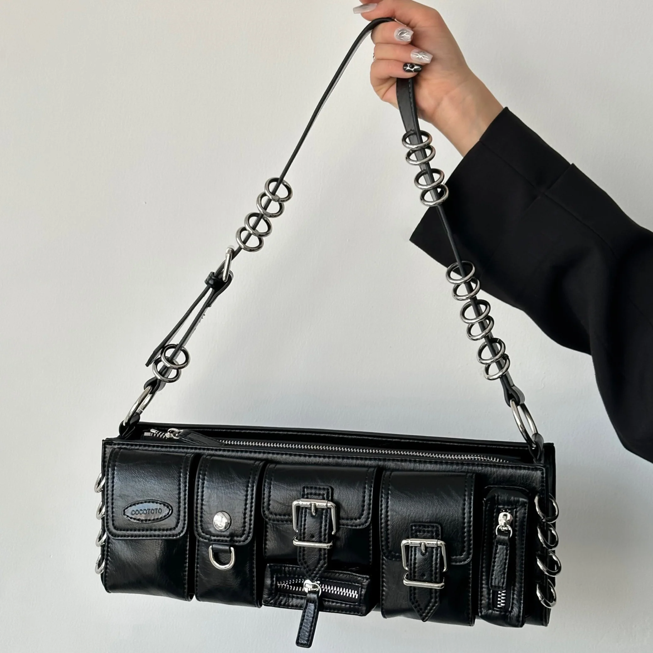 Asyllum Talia 2-Way Ring Bag - Image 3